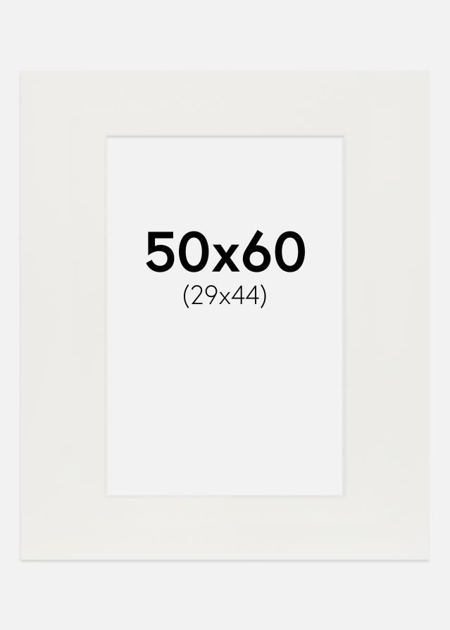 Paspartuu valge 3 mm Valge äär 50x60 cm (29x44)