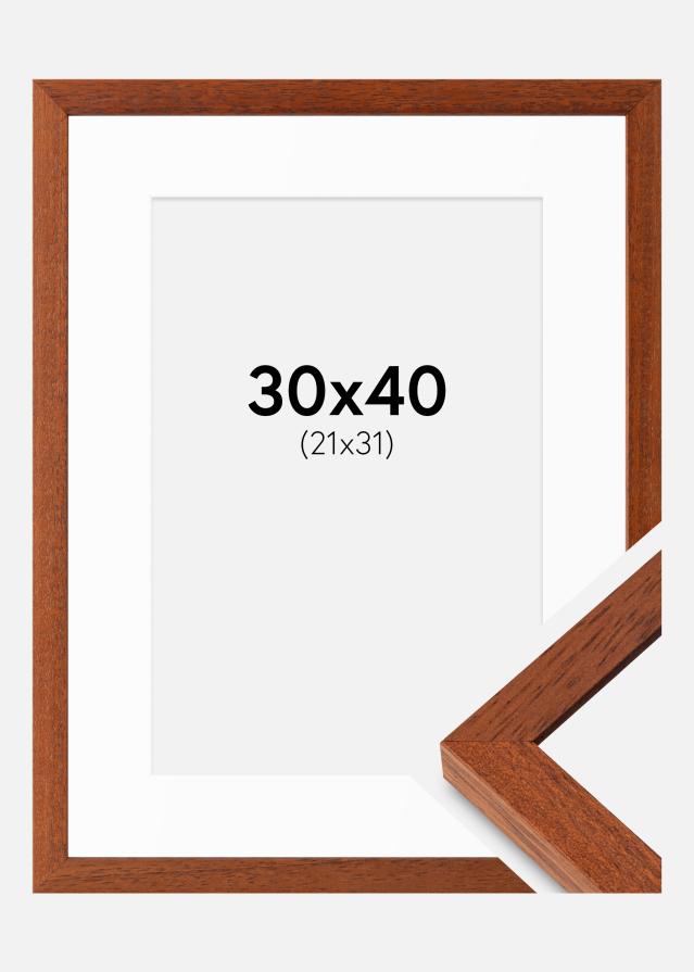 Raam Hermes Kirss 30x40 cm - paspartuu Valge 22x32 cm