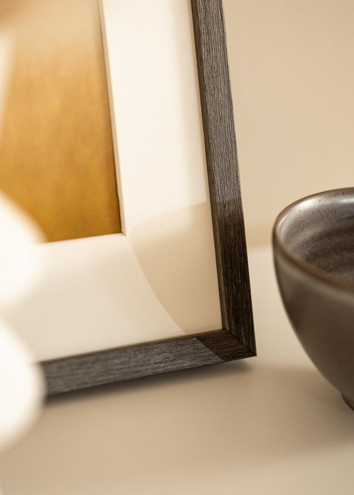 Raam Ares hall tamm 50x65 cm– paspartuu valge 15x22 tolli