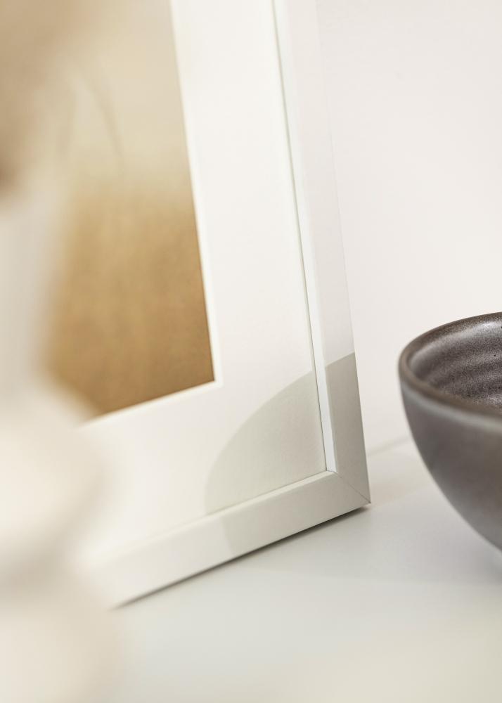 Valge pildiraam lai 42 x 59,4 cm (A2)