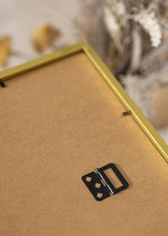 Kuldne pildiraam lai 29,7 x 42 cm (A3)