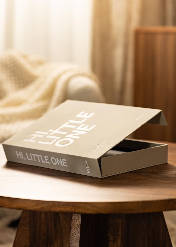 KAILA HI LITTLE ONE Grey - Coffee Table Photo Album (60 musta lehekülge)