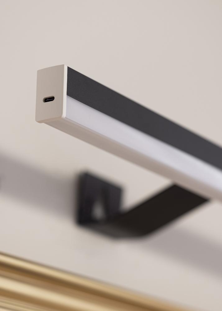 KAILA Radiate Patareitoitega Pildivalgusti 55 cm - Must