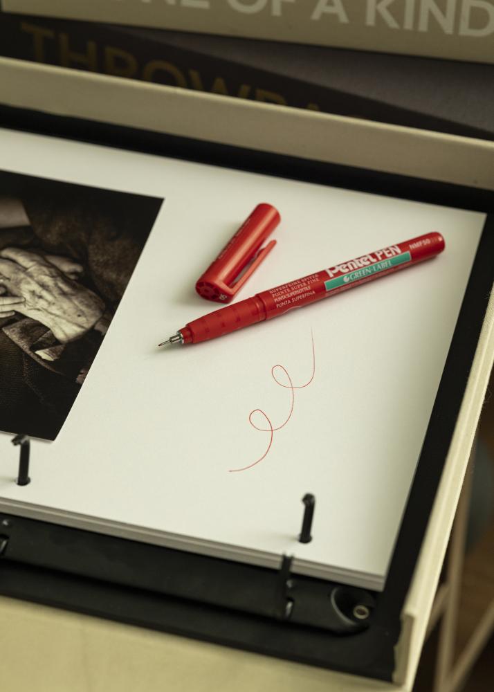 Pentel NMF50-B - punane albumipliiats - 0,5 mm