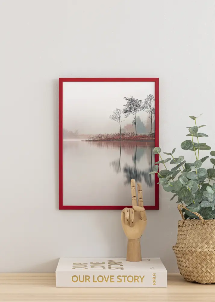 Raam Edsbyn punane 30x40 cm - paspartuu valge 21x29,7 cm (A4)