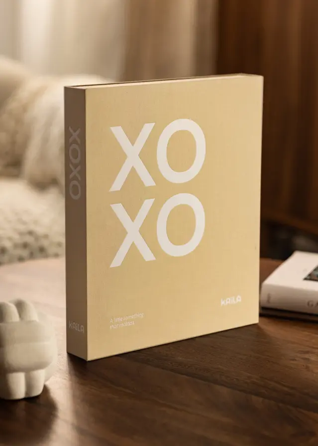 KAILA XOXO Nude - Coffee Table Photo Album (60 mustad lehekuljed / 30 lehte)
