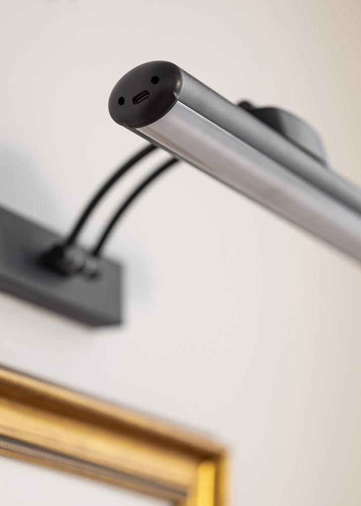 KAILA Gleam Patareitoitega Maalivalgusti 32 cm - Must